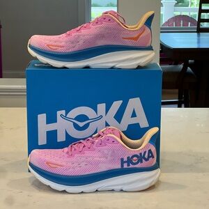 HOKA W Clifton 9 brand new running shoes